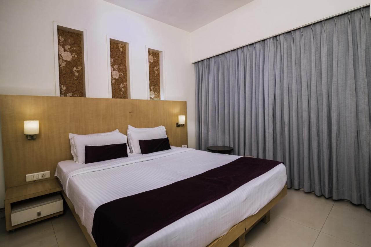 Hotel Monarch Guestline In Midc Rabale, 나비뭄바이 외부 사진