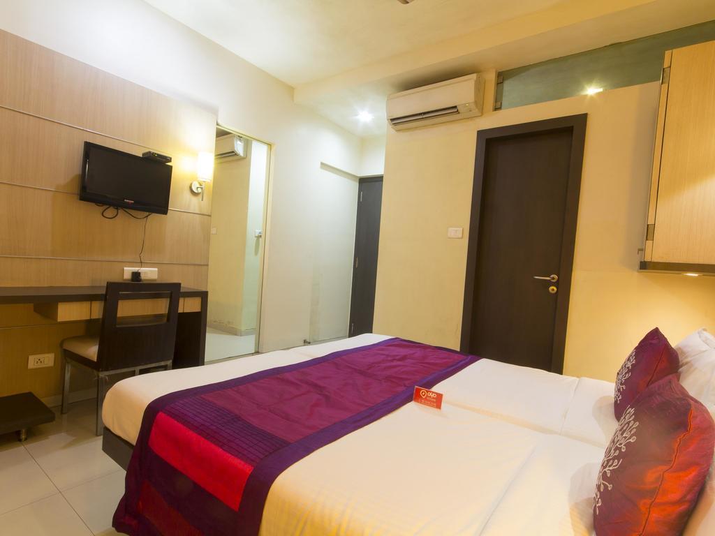 Hotel Monarch Guestline In Midc Rabale, 나비뭄바이 외부 사진