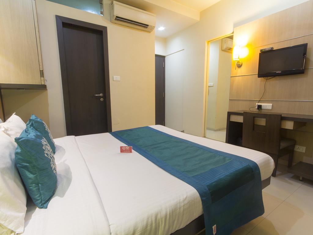 Hotel Monarch Guestline In Midc Rabale, 나비뭄바이 외부 사진