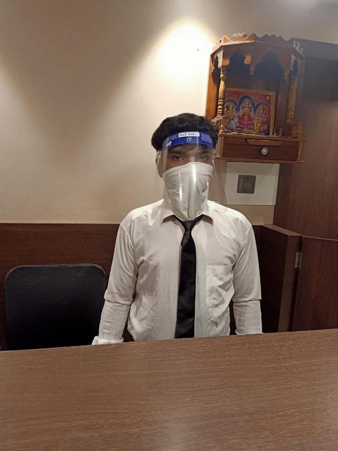 Hotel Monarch Guestline In Midc Rabale, 나비뭄바이 외부 사진